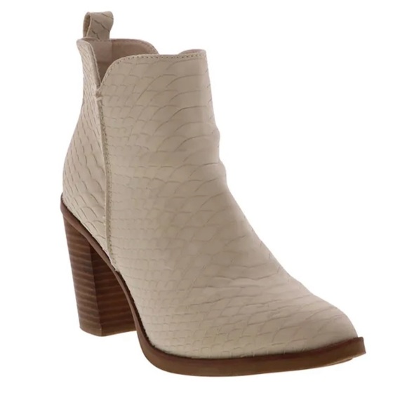 Mia Barby Ivory Python Side Zip Ankle Bootie - Picture 4 of 16